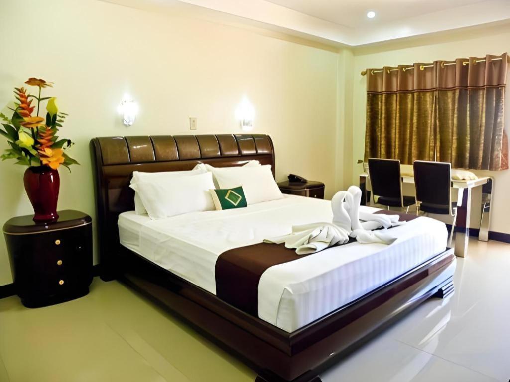 The Premiere Business Hotel Kalibo Eksteriør bilde