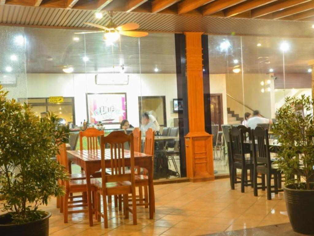 The Premiere Business Hotel Kalibo Eksteriør bilde