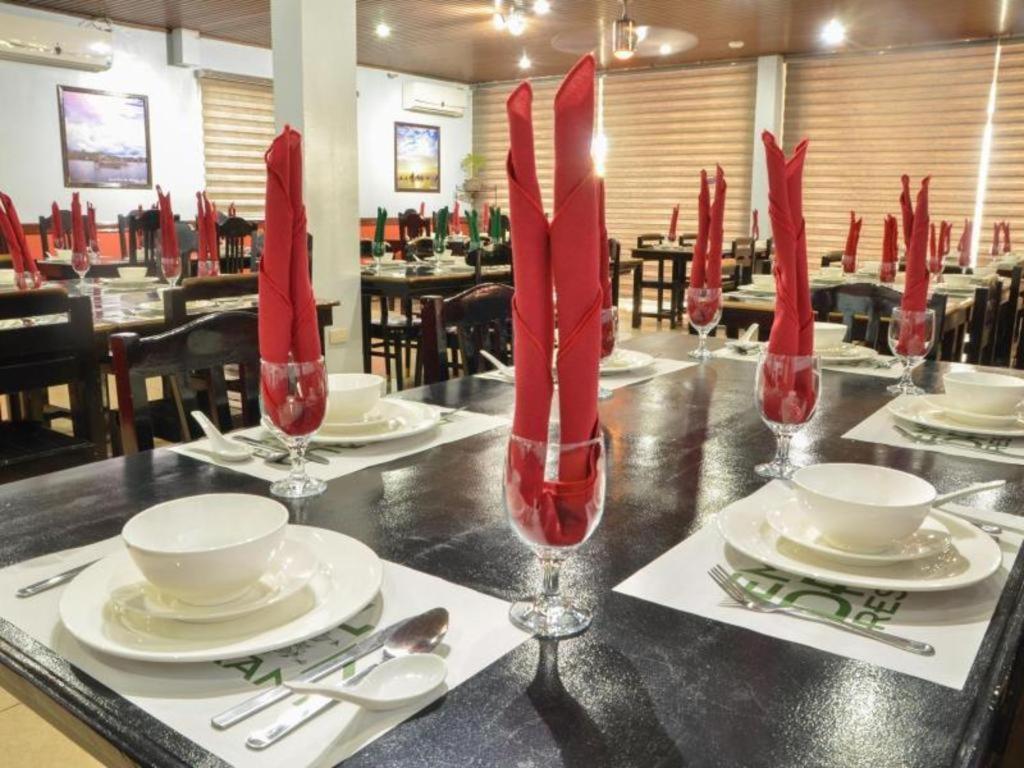 The Premiere Business Hotel Kalibo Eksteriør bilde