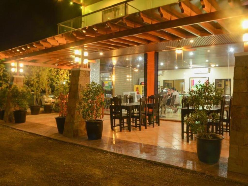 The Premiere Business Hotel Kalibo Eksteriør bilde