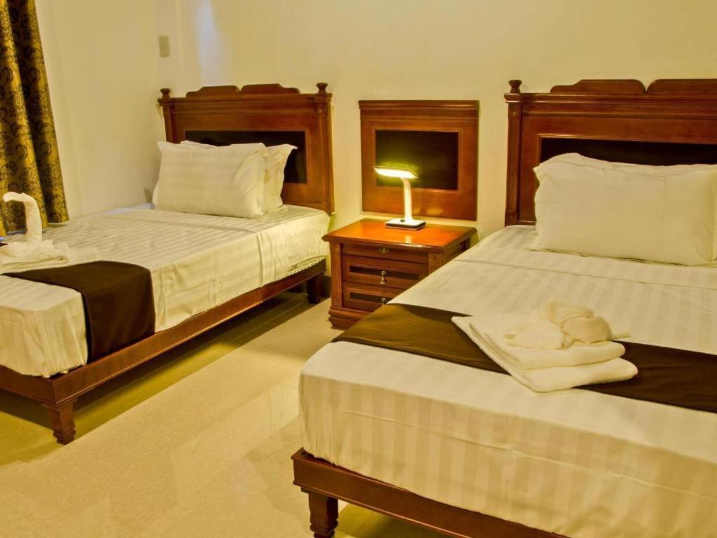 The Premiere Business Hotel Kalibo Eksteriør bilde
